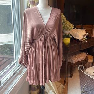 FREE PEOPLE DRESS!! Size M -never been worn!!!